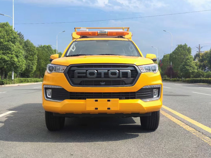 800X600福田皮卡救險車3.jpg